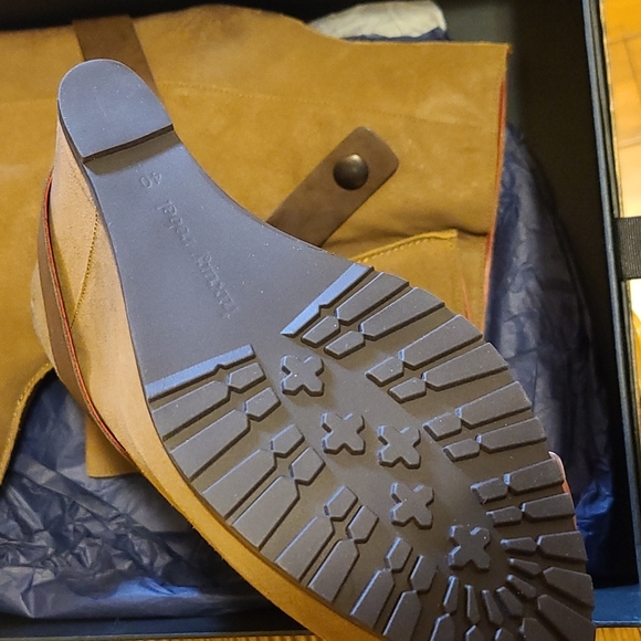 Booties - Picture 4 of 5